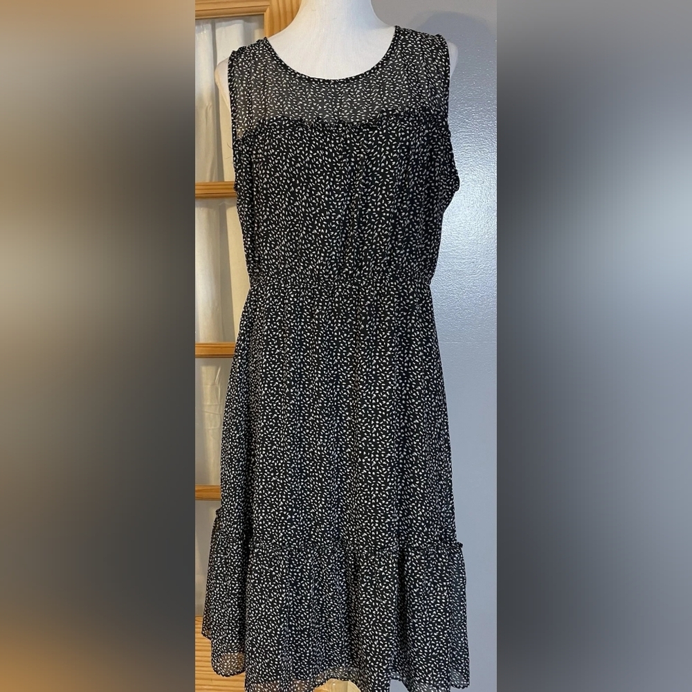 Sleeveless Black & White Dot Tiered Women's Dress